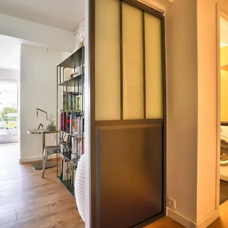 Guestready - Confortable Avec Terrasse Au 18e Appartamento Parigi