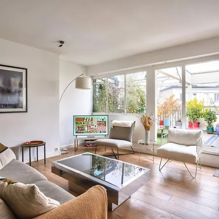 Guestready - Confortable Avec Terrasse Au 18e * Parigi